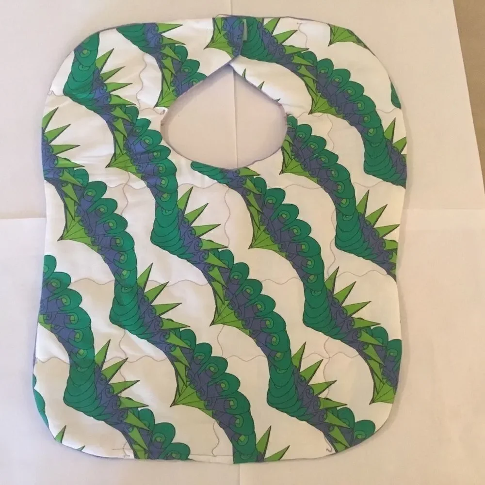 3/$25 or $12 ea. NWT Handmade Quilted Reversible Baby Bib